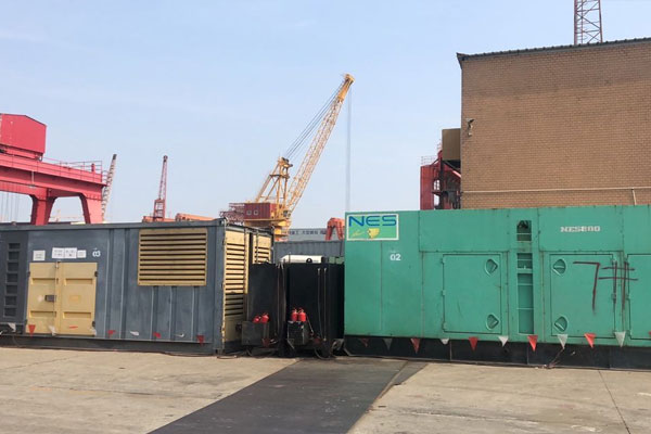 谢通门发电机出租空气滤清器的清洁频率是多少？